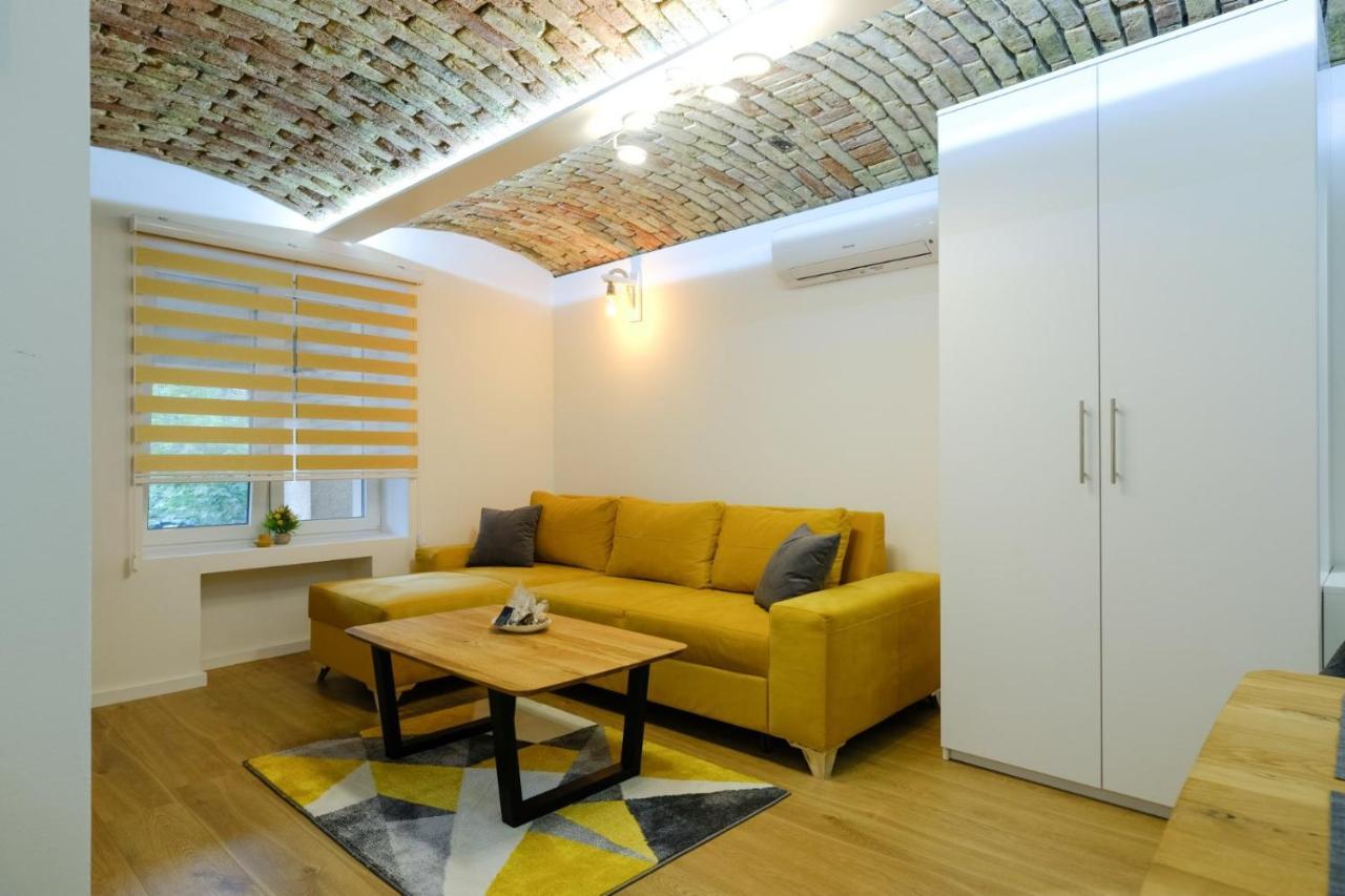 All Seasons Apartments Sarajevo With Free Parking المظهر الخارجي الصورة